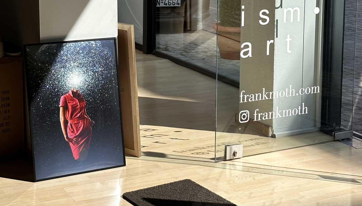 Innrammet kunstverk av Frank Moth
