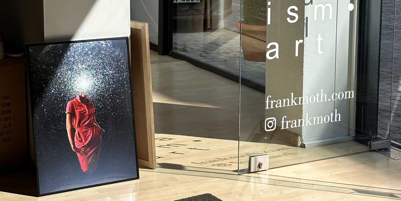 Innrammet kunstverk av Frank Moth
